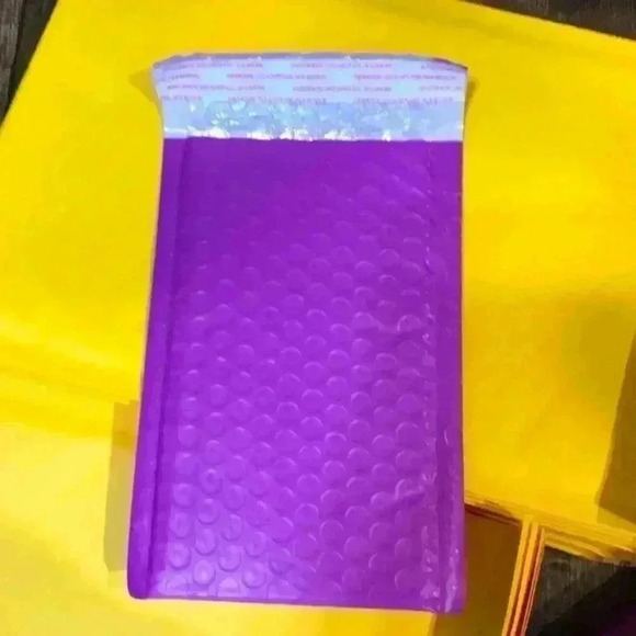 *Value Pack*Self-Seal Padded Envelopes With 3 Sizes - Picture 7 of 11